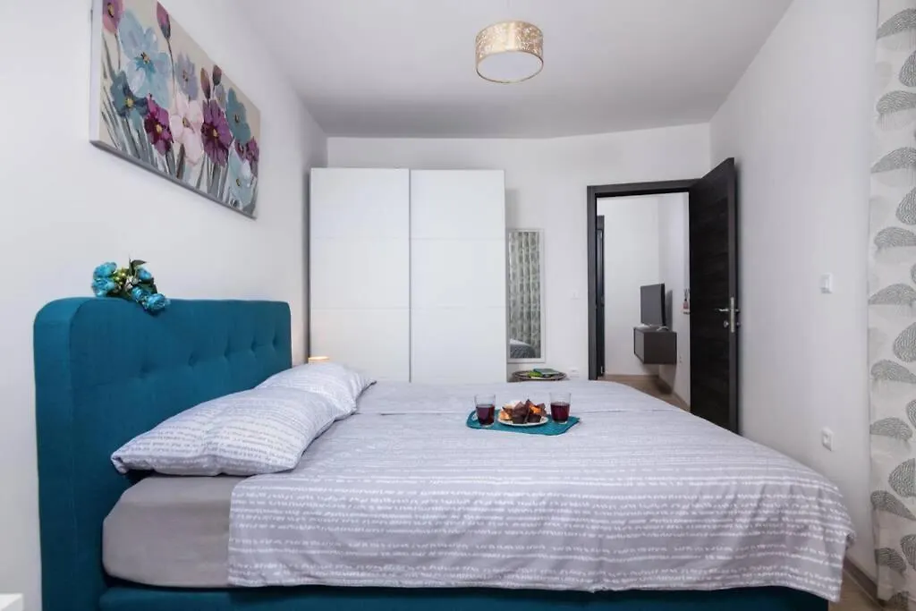 Modern Apartment With Balcony & Private Parking 5 Min From Amphitheater Pula